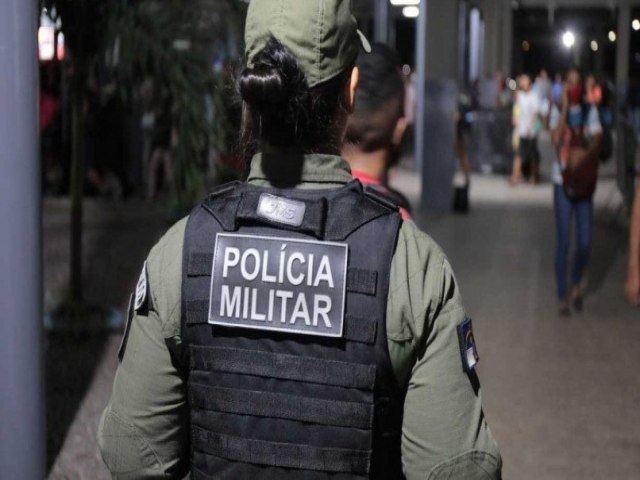 De novo, implementao de cmeras na farda da Polcia Militar  adiada em Pernambuco