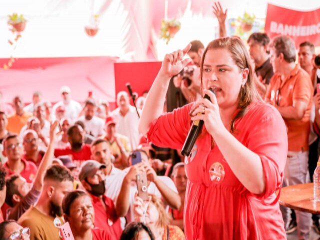 Marlia Arraes: Ou voc est com Lula ou est com Bolsonaro