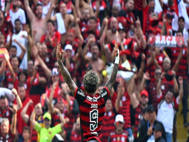 Flamengo vence Athletico-PR e  tricampeo da Copa Libertadores