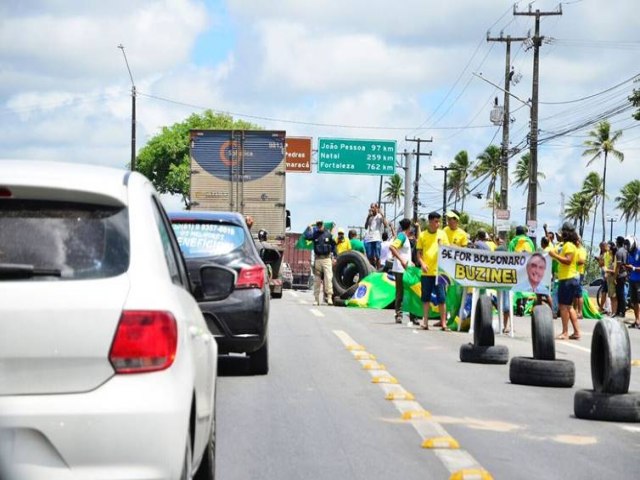 Rodovias em Pernambuco aos poucos voltam  normalidade, diz MPPE