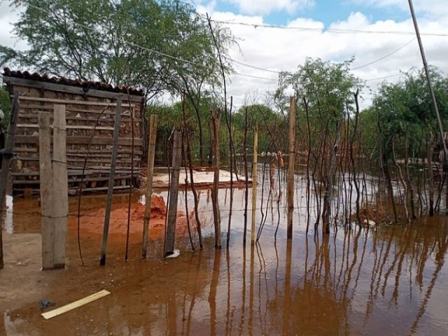 Perodo chuvoso comea em janeiro no Serto, mas municpios em Pernambuco j sofrem com alagamentos