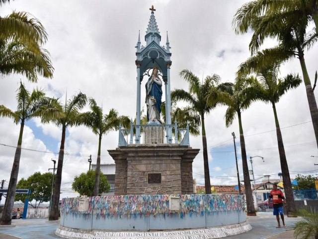 Aps dois anos, procisses voltam  Festa do Morro da Conceio em Recife, que receber ttulo de Patrimnio