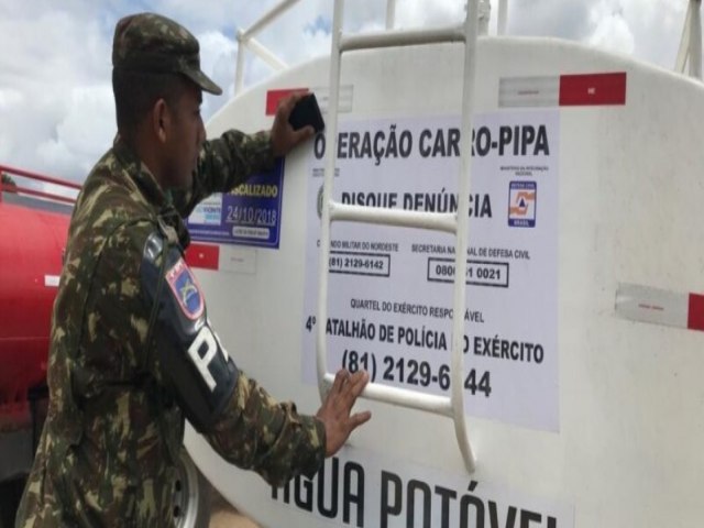 Parlamentares de Pernambuco criticam corte da Operao Carro-Pipa