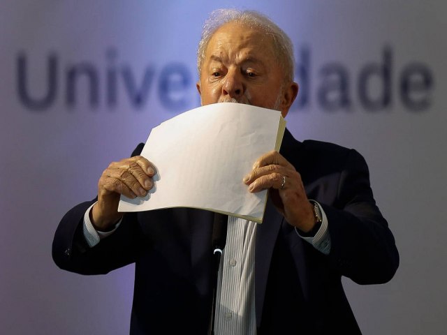 Centrais sindicais vo pedir salrio mnimo de R$ 1.342 para Lula