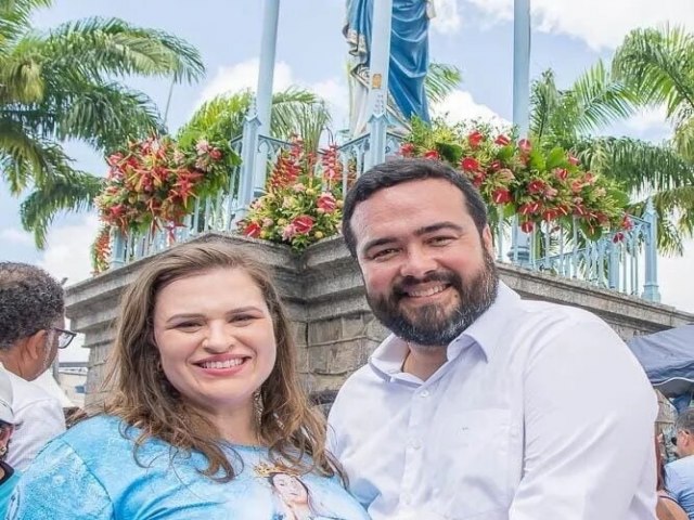 Marlia Arraes sobe o Morro da Conceio e agradece  Nossa Senhora no dia da padroeira afetiva do Recife