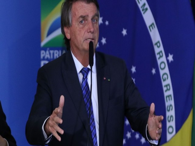 Bolsonaro encerra mandato com aprovao de apenas 39% dos brasileiros