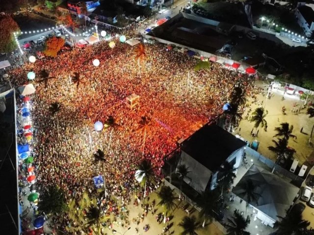 Joo Gomes fez multido cantar e danar no Fest Vero Goiana 2023