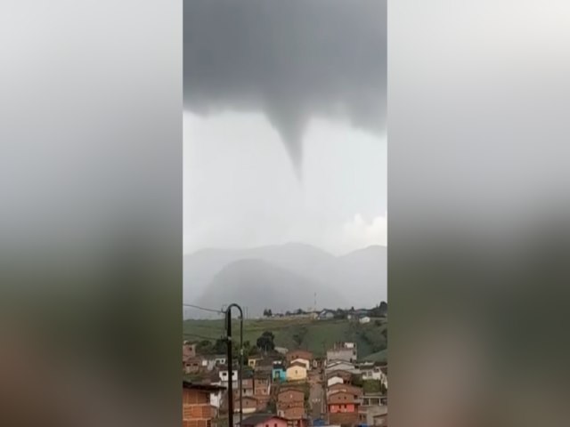 Princpio de tornado  visto no Interior de Pernambuco