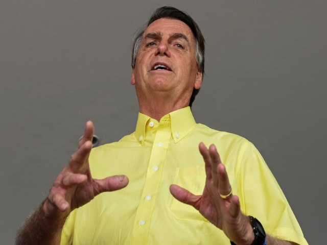 Picanha, leite condensado e Rivotril: a rotina de Bolsonaro pelos gastos com carto corporativo