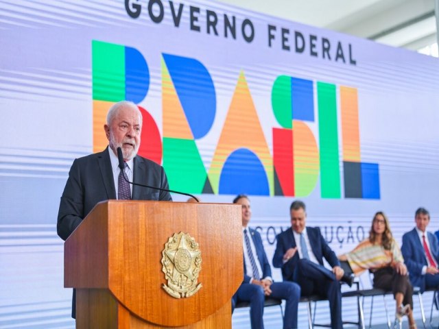 Lula cobra fiscalizao rigorosa do novo Bolsa Famlia