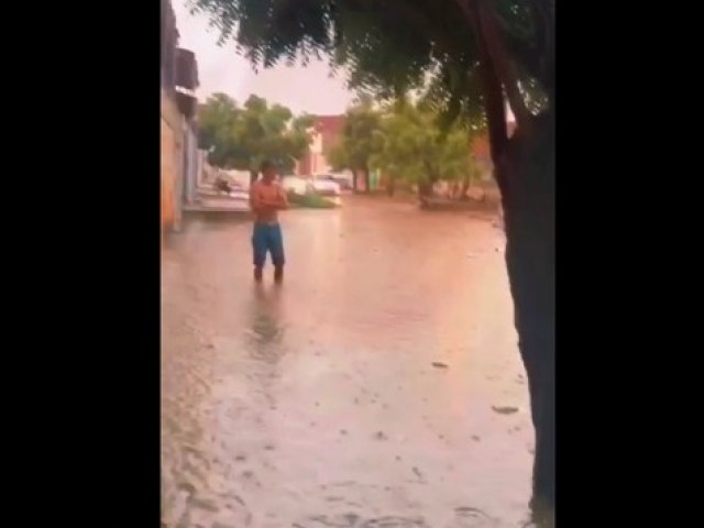 Chuva causa transtornos em municpios do Serto do Araripe