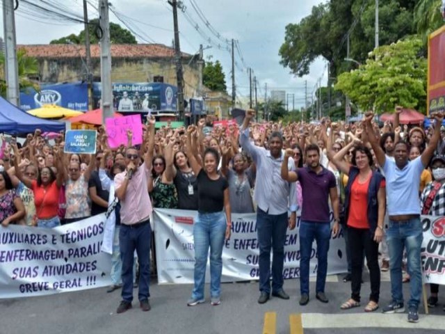 Sem dilogo com Governo do Estado, greve da enfermagem continua em Pernambuco