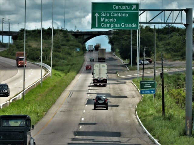 Governo de Pernambuco vai discutir privatizao de rodovias no Estado. Confira quais