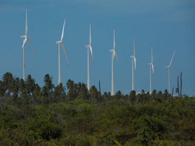 Governo prev investimento privado de R$ 120 bilhes em energia renovvel no Nordeste