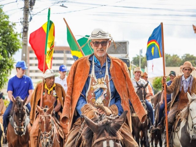 Ciclo Junino de Petrolina ser encerrado neste final de semana com Forr da Espora e Missa do Vaqueiro 