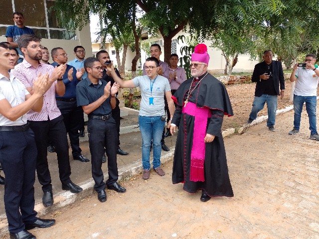 Dom Jos Vicente diz que chega a Salgueiro com vontade de ser um bom pastor e aberto  escuta