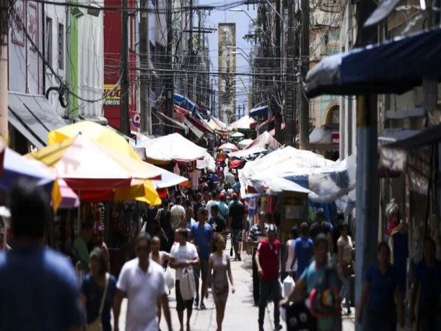 Com populao menor no Censo, Brasil est 