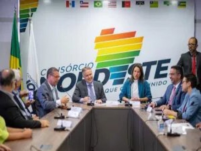 Em Braslia, governadora Raquel Lyra participa de reunio do Consrcio Nordeste para buscar recursos para a agricultura familiar