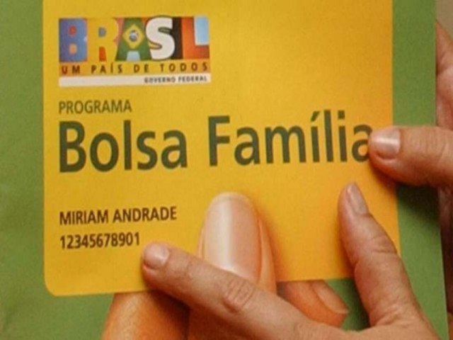 Bolsa Famlia inicia nesta segunda (18) pagamento de setembro a 1,6 milho de famlias de Pernambuco