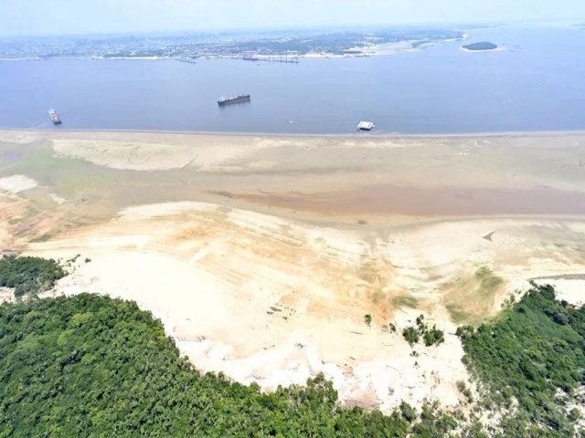 Seca no Amazonas impacta distribuio de alimentos e energia no Brasil