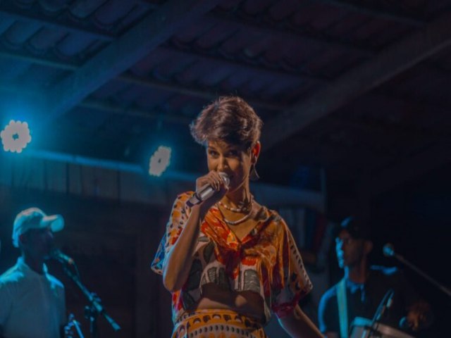 Gabi Cysneiros vai disputar o 25 Festival Nacional da Cano na Bahia