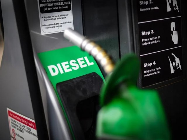 Preo do diesel ser reduzido em R$0,27, afirma Petrobras