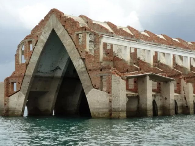 Atlntida Brasileira: conhea a histria de Petrolndia, cidade submersa pela gua no Serto de Pernambuco