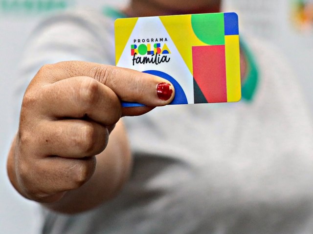 Bolsa Famlia: Pernambuco receber repasse de R$ 1 bi para os 1,6 milho de beneficirios em janeiro