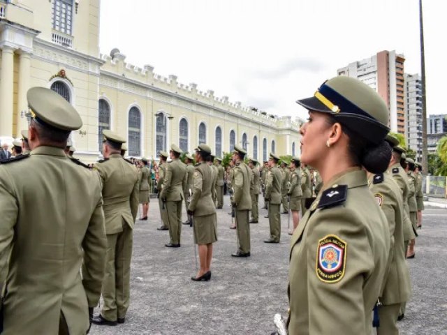 Governo dobra nmero de vagas para concurso da PMPE