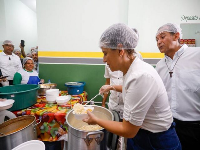 Cozinhas comunitrias de PE alcanam marca de 4,5 milhes de refeies servidas