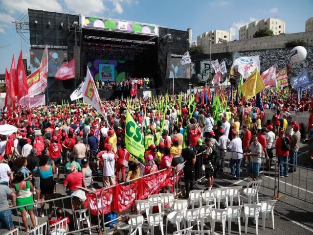 1 de maio esvaziado de Lula aumenta presso de petistas por mudanas na equipe