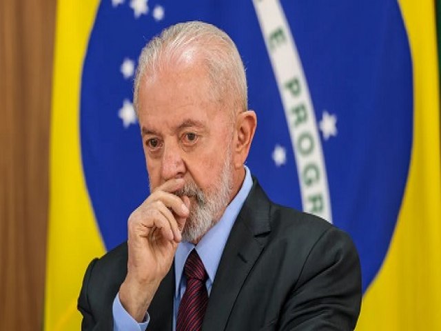 CNT/MDA: Governo Lula perde popularidade e avaliao positiva cai a 37,4%