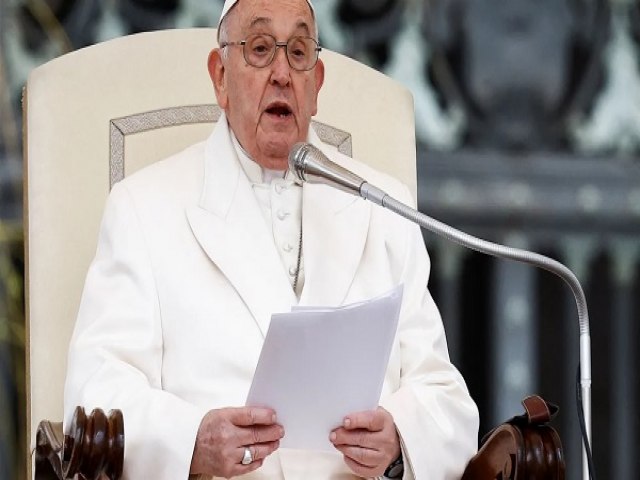 Papa Francisco destina mais de 500 mil reais para ajudar desabrigados no RS