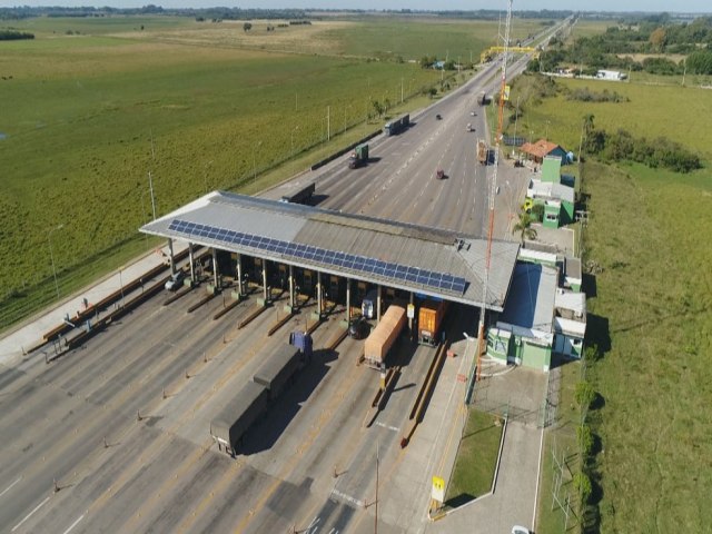 Portaria libera pedgio em rodovias federais para veculos de carga que transportam donativos para o RS