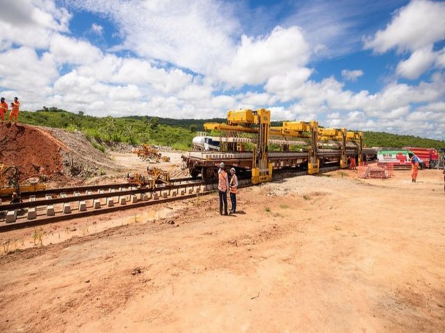 Licitao da ferrovia Transnordestina de Salgueiro a Suape  agendada para segunda-feira (20)