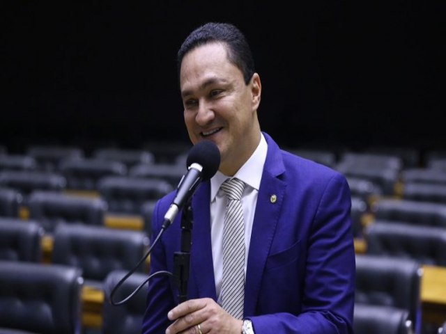 Projeto de deputado pernambucano que aumenta proteo s mulheres  aprovado no Senado