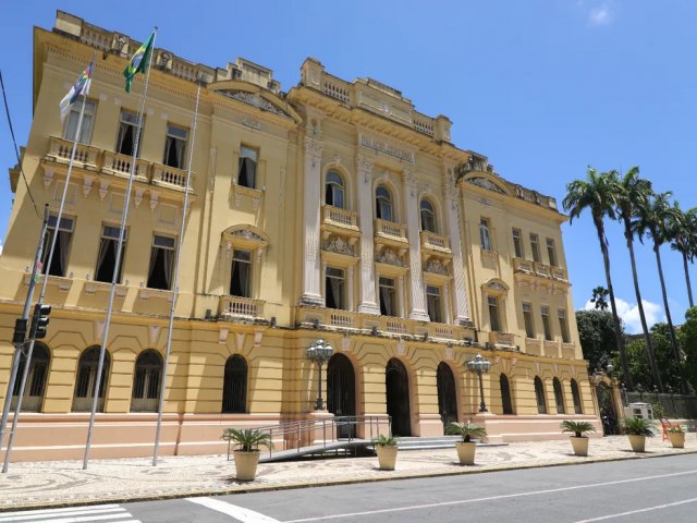 Governo de Pernambuco transfere ponto facultativo de Corpus Christi e servidores estaduais vo ter feriado de quatro dias no So Joo