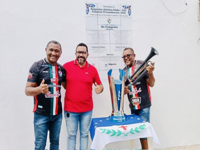 Solenidade marca a apresentao da Placa Comemorativa do ttulo de Campeo Pernambucano do Carcar conquistado em 2020