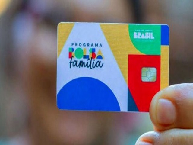 Governo de Pernambuco divulga calendrio do 13 do Bolsa Famlia; confira