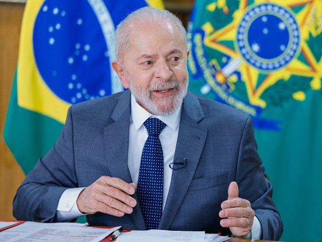 Governo Lula congela verbas do P-de-Meia trs dias aps anunciar expanso do programa