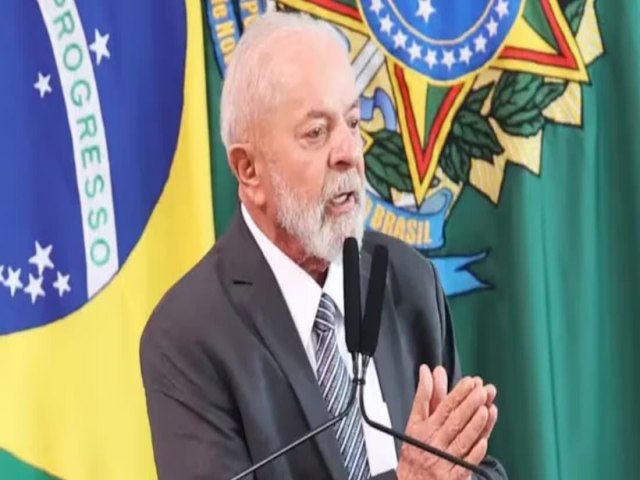 Lula garante que vai isentar imposto de renda para quem recebe at R$ 5 mil: 