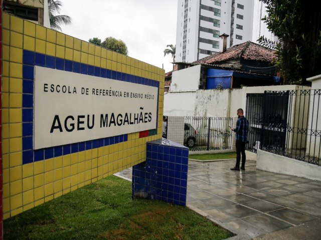 Levantamento aponta que Erem de Pernambuco tem taxas de abandono e reprovao at 2 vezes menores