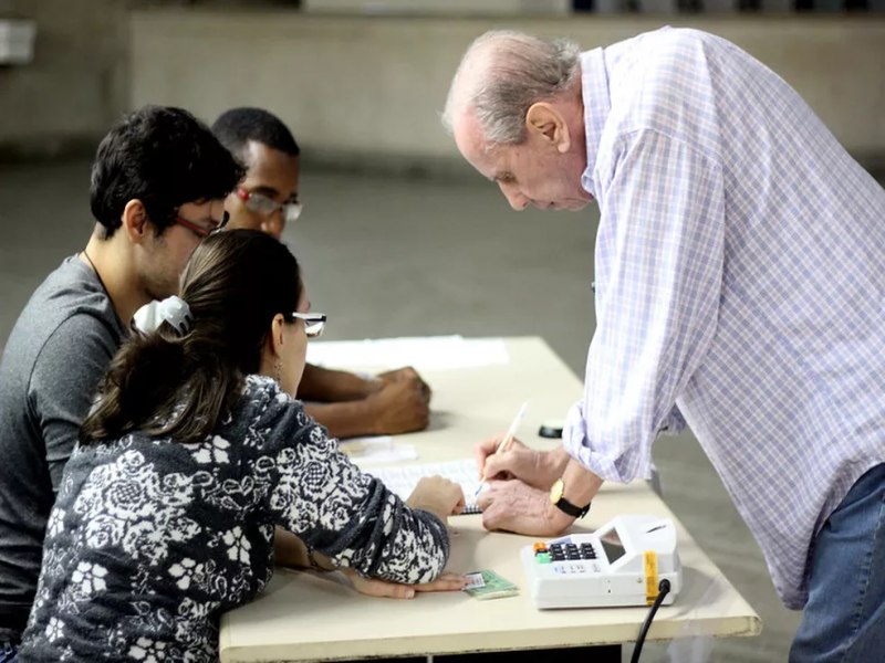 Pernambuco ter quase 79 mil mesrios nas eleies de 2024; saiba os direitos e importncia da funo