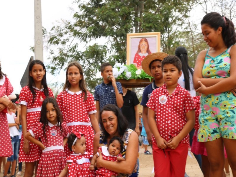 No Cear, cerca de duas mil crianas participam da Romaria de Benigna em Santana do Cariri