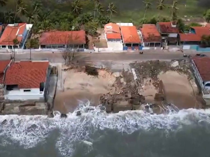 Cidade da Paraba decreta calamidade pblica por avano do mar sobre casas