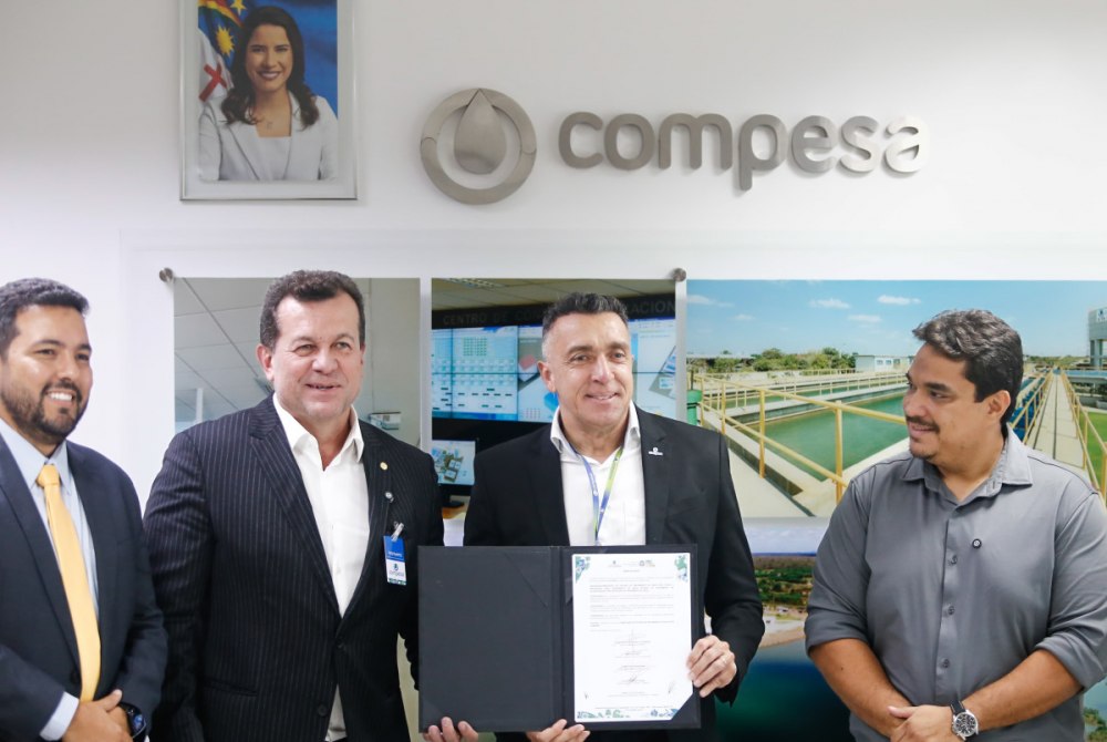 Compesa anuncia in�cio das obras para amplia��o do abastecimento de �gua em Cabrob� 