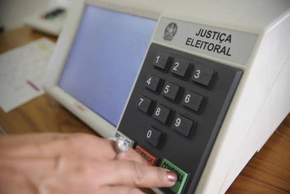 Justi�a Eleitoral fecha cadastro com 158 milh�es de eleitores 