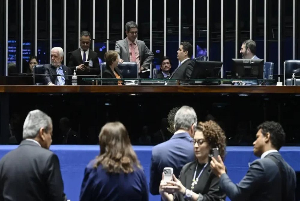 Senado aprova MP da renova��o autom�tica da CNH para bons condutores