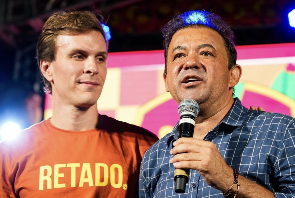 Prefeito de Araripina fala sobre possível adesão ao palanque de Raquel Lyra: ''Vou ouvir o meu grupo, meus vereadores, minhas lideranças, para que a gente decida o que é melhor para o nosso grupo e para Araripina'' Prefeito de Araripina fala sobre possível adesão ao palanque de Raquel Lyra: ''Vou ouvir o meu grupo, meus vereadores, minhas lideranças, para que a gente decida o que é melhor para o nosso grupo e para Araripina''