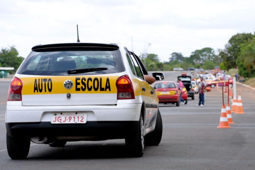 Exame toxicol�gico passa a ser obrigat�rio para primeira CNH em Pernambuco 